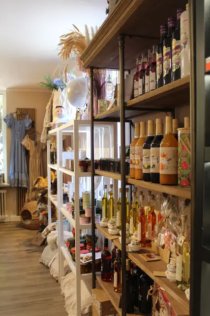 Nicht nur zum verschenken - auch zum selbst genießen - Öle, Liköre und vieles, vieles mehr | Foto: jvp