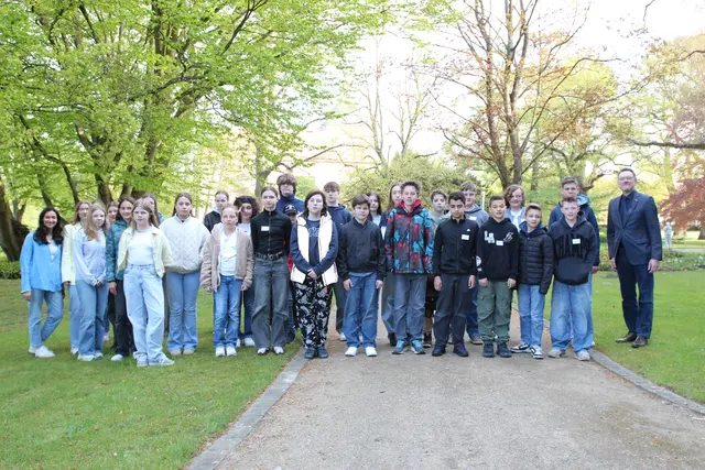 Viele Eindrücke erhielten die jungen Besucherinnen und Besucher nach der Begrüßung durch Ersten Kreisrat Josef  Nießen beim Zukunftstag im Kreishaus | Foto: ©Landkreis Harburg