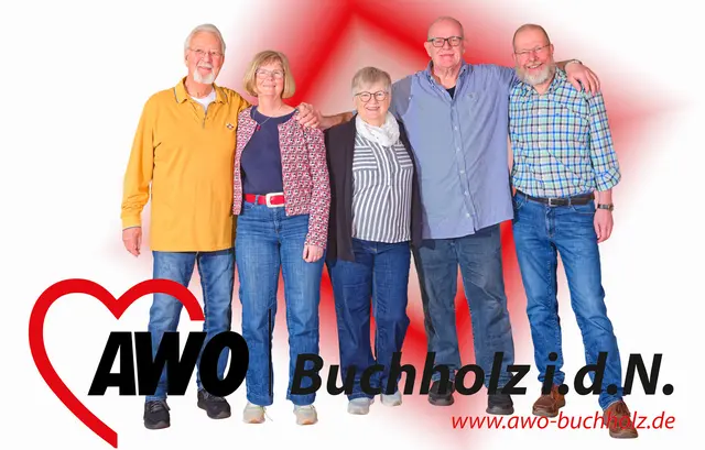 Der neue Vorstand mit dem Vorsitzenden Jörg Münster (ganz rechts) und seine(n) Kolleg(inn)en | Foto: Fotograf Bernhard Gawlick