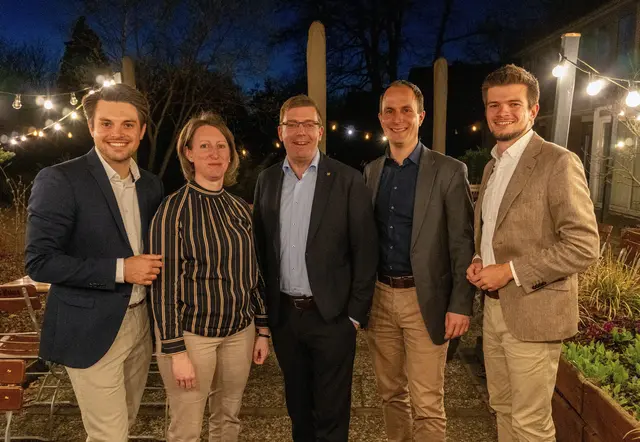 Die Spitzenkandidaten für den Stadtrat: Max Müller (v. li.), Sophie Arps, Dirk Hirsch, Stefan Menk und Jonas Becker | Foto: CDU Buchholz