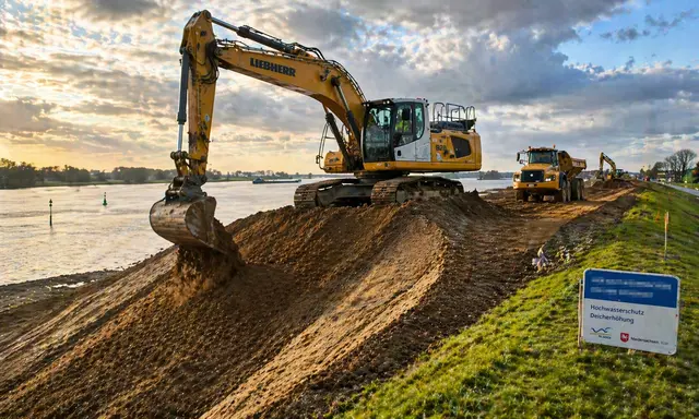 Die Elbdeiche im Landkreis Stade müssen deutlich erhöht werden, um zukünftigen Sturmfluten trotzen zu können. Doch die Umsetzung der geplanten Deichbaumaßnahmen zieht sich in die Länge | Foto: KI-generiert
