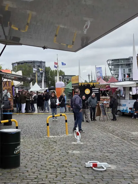 Klönschnack beim "Craft Beer &amp; Gourmet Festival" | Foto: Constanze Reiß