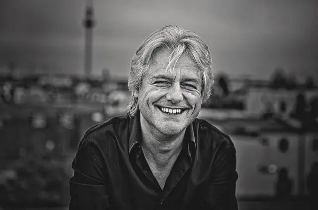 Der Pianist Rolf Zielke interpretiert mit seinem Trio Kultklassiker neu | Foto: Irène Zandel