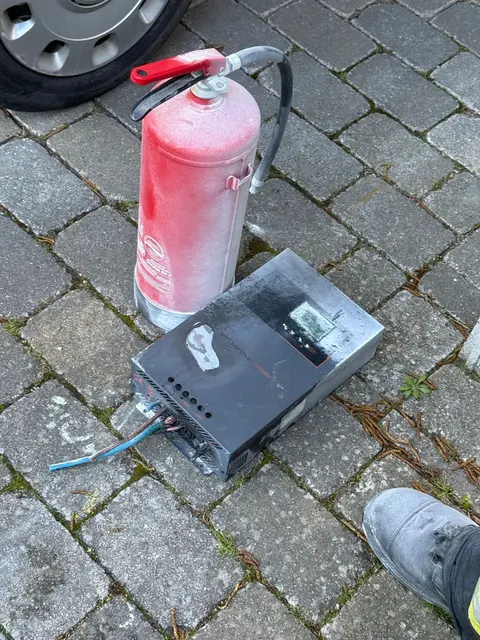 Ein Abgelöschter Ladecontroller 
 | Foto: J. Kleine
