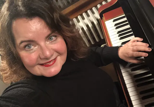 Die Buxtehuderin Katrin Götz gestaltet seit April die Kirchenmusik in Horneburg | Foto: Katrin Götz