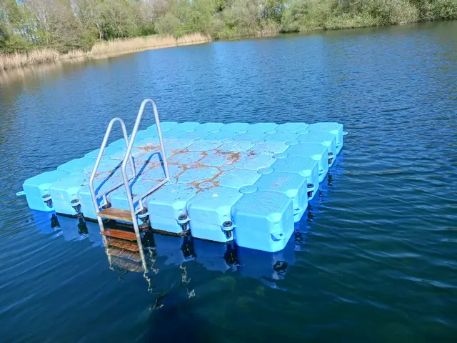 Der neue Ponton ist absolut kippsicher | Foto: SG Fredenbeck