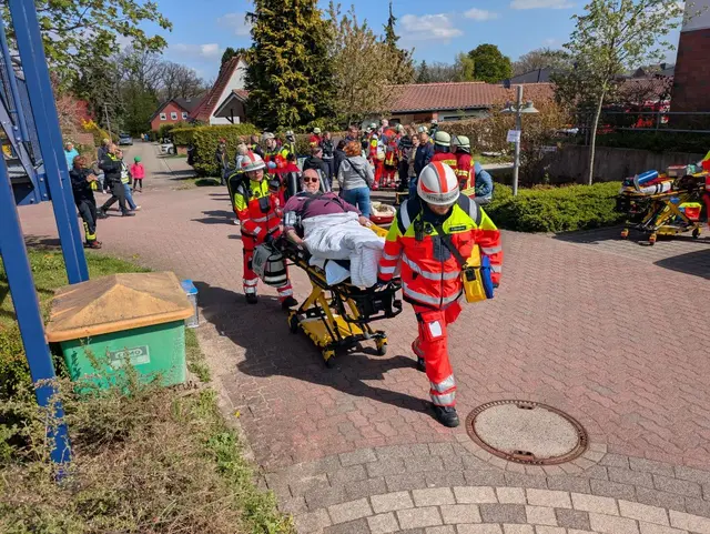 Aufgabe der Alarmübung Hanstedt - Menschenleben retten | Foto: Pressestelle Feuerwehr Samtgemeinde Hanstedt