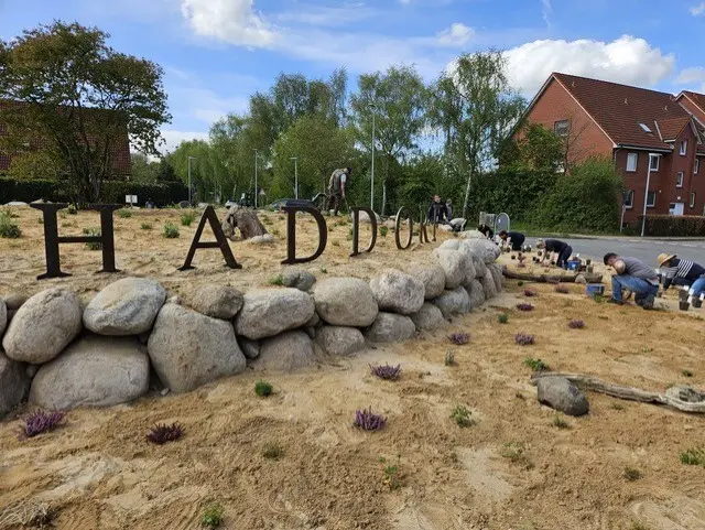Der große Schriftzug "Haddorf" | Foto: Haddorfer Heimatverein
