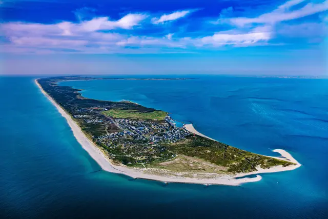 Martin Elsen fotografiert Landschaften aus luftiger Höhe – sein neuestes Buch zeigt Sylt aus besonderen Perspektiven | Foto: Martin Elsen