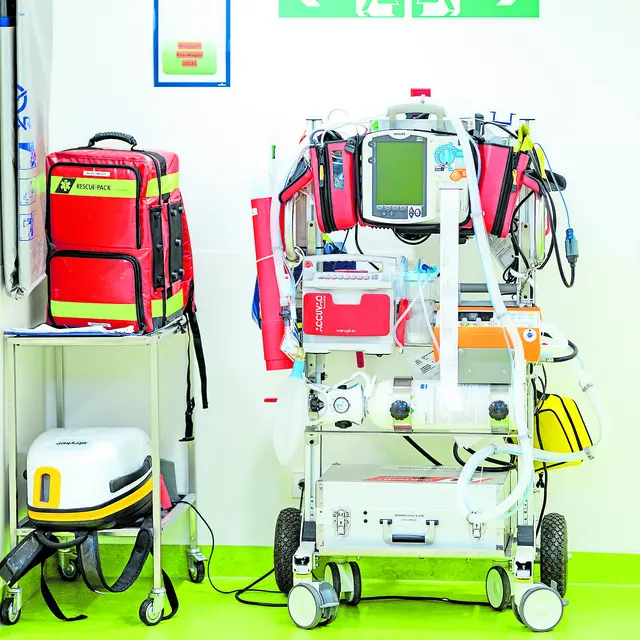 Ein gemeinsames Netz: Das Schlaganfall-Netzwerk sichert im Zusammenspiel mehrerer Akteure engmaschig die Versorgung von Schlaganfallpatienten im Landkreis Harburg  | Foto: Krankenhäuser Buchholz-Winsen