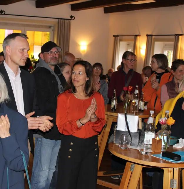 Gehörten zu den Ehrengästen: Kreisrätin Ana Cristina Bröcking und Salzhausens Samtgemeinde-Bürgermeister Jens Köster | Foto: ce