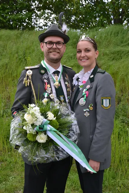Das neue Königspaar: Schützenkönig Timo Petereit und Königin Jackie Petereit | Foto: sc