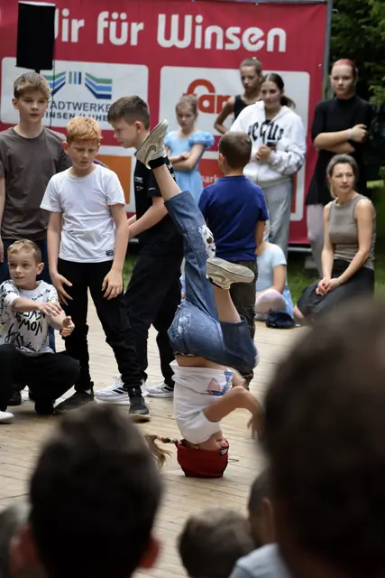 Auf der Parkbühne gibt es wieder coole Tanzeinlagen von den Kids | Foto: Stadt Winsen