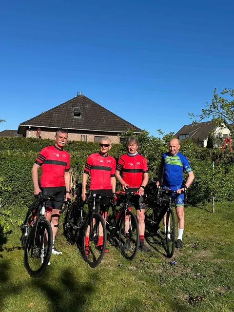 kurz vor dem Start | Foto: Ollanner Radteam
