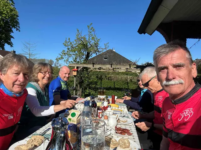 Das Starterfrühstück | Foto: Ollanner Radteam