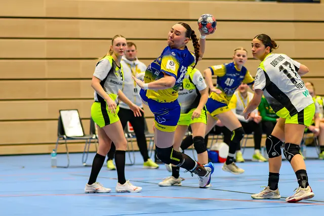 Tessa Pieperjohanns setzt sich als Kreisläuferin durch | Foto: Tessa Pieperjohanns vom Buxtehuder SV