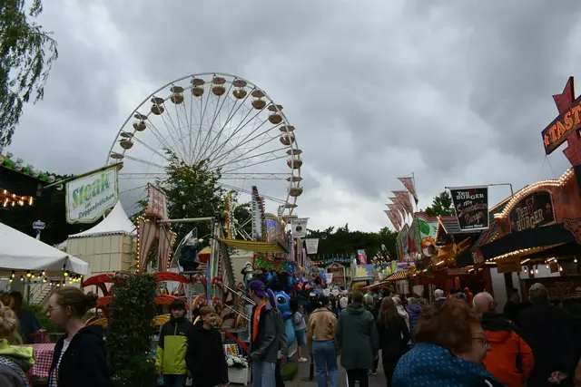 Ein Publikumsmagnet: der Pfingstmarkt in Neukloster | Foto: Kira Barke