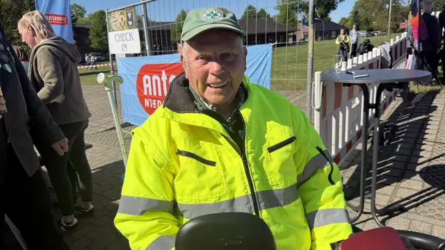 Kam auch zur Unterstützung - Walter Lemmermann aus Holvede | Foto: tml