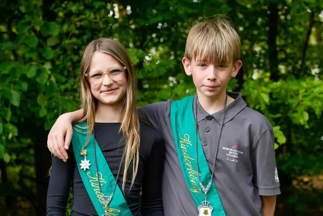 Kinderkönigspaar Leon Kück und Sofia Nikolic | Foto: S.u.S.V. Heinbockel