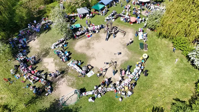 Der Flohmarkt in Mittelnkirchen war gut besucht | Foto: Jürgen Sachs/Daniela Sachs