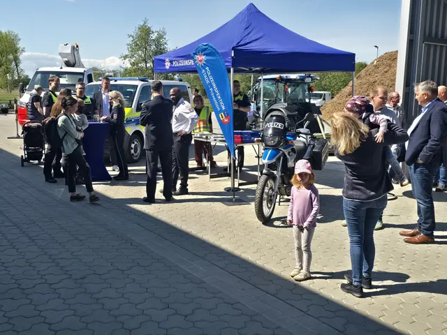 Interessierte Gäste beim Tag der offenen Tür | Foto: Polizei