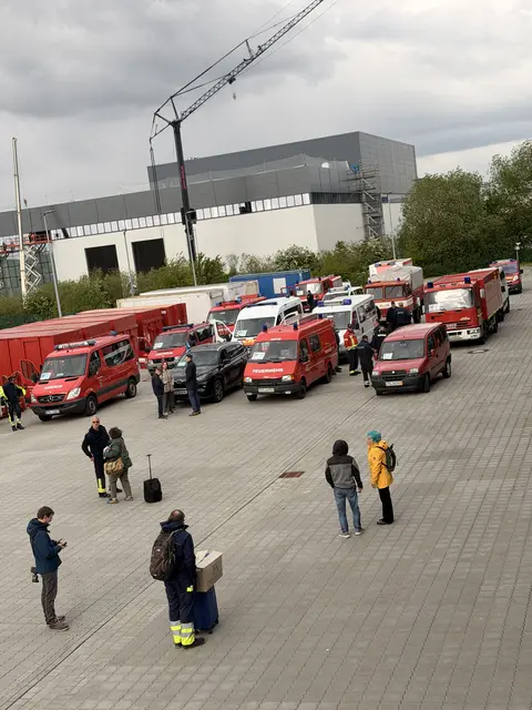 Beim Katastrophenschutzzentrum des Landkreises in Stade startet der Konvoi

 | Foto: Daniel Beneke