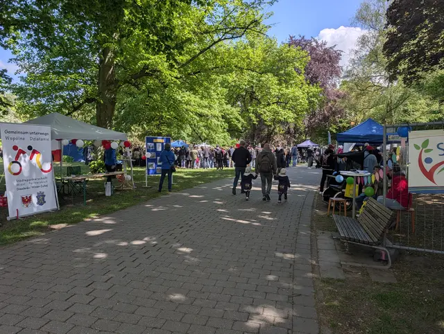 Auf der Mitmach-Meile im Stadtpark präsentierten sich am Sonnabend wieder etliche Winsener Vereine den Besuchern mit vielen tollen Aktionen und kurzweiligen Spielen | Foto: Jan Filter