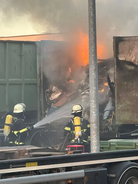 Immer wieder lösen Batterien und Akkus im Abfall Brände aus | Foto: Landkreis Harburg