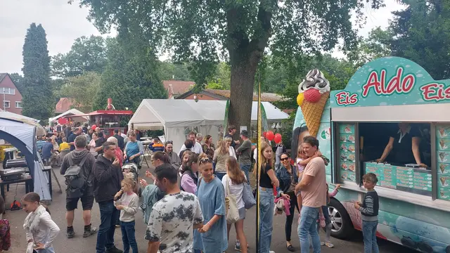 Dorffest für Groß und Klein im vergangenen Jahr  | Foto: Andreas Maack, Gemeinde Harmstorf