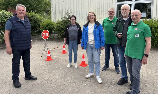 Bernd Irmer (v.l.), Karin Reese, Alina Menne, Bernd Klindworth, Wolfgang Schöntaube und Sigfrid Häußler | Foto: sts