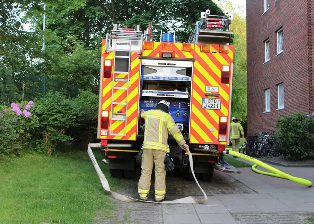  Schläuche wurden verlegt, Wasser aber nicht gebraucht | Foto: Stefan Braun / Feuerwehr