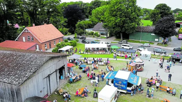 Der Fredenhoff wird für das Dorffest zum Festplatz | Foto: Jürgen Rahmann