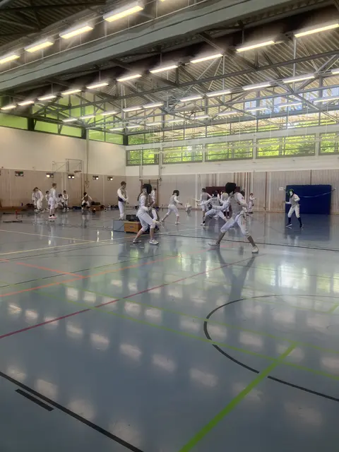 Beim Hanseatischer Fechtclub Lübeck verbrachten die Winsener Fechterinnen und Fechter ein ereignisreiches und sportliches Wochenende | Foto: Amelie Hoffmann