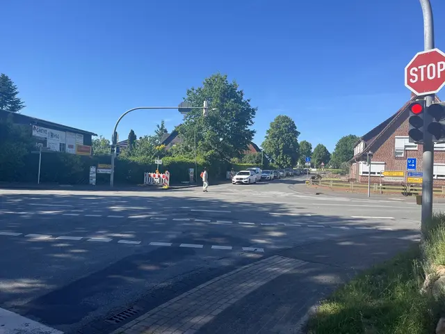 Kreuzung in Ramelsloh - Richtung Horster Landstraße (Richtung Maschen) blickend | Foto: sra