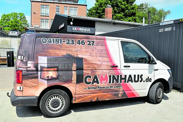 Die Fachleute vom Caminhaus sind stets für ihre Kunden unterwegs | Foto: Axel-Holger Haase