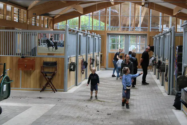 In den Pferdestallungen herrschte ebenfalls reges Treiben | Foto: ce