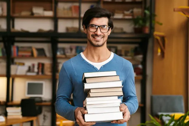 Bücher und Puzzle raussuchen und in Stade-Haddorf tauschen | Foto: Drobot Dean/ Adobe Stock