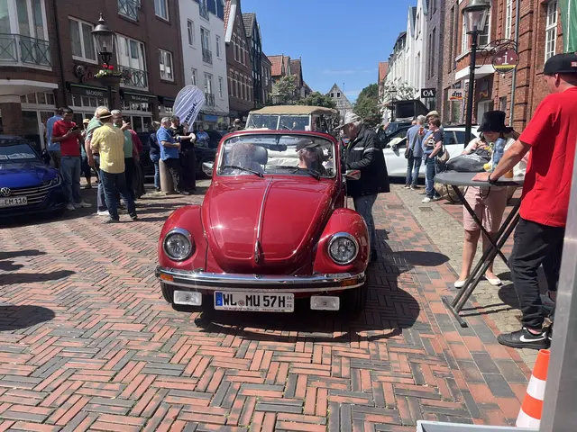 Käfer und andere Vintage-Modelle zeigten sich stolz | Foto: SaPo