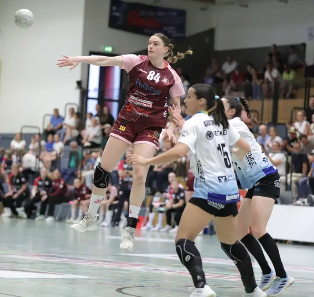 Emma Niemann von den Luchsen mit vollem Einsatz | Foto: Katja Hinrichs