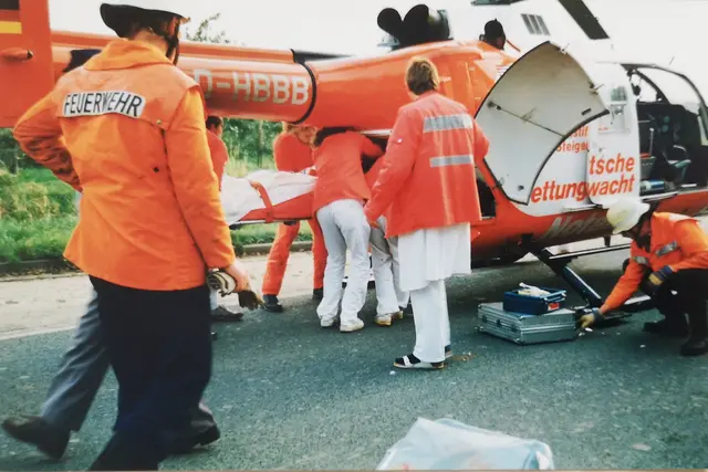 Hubschraubereinsatz im Jahr 1990 | Foto: Ortsfeuerwehr Borstel
