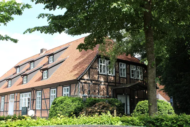 Ein Ausbau sorgt dafür, dass die Friedrich-Huth-Bücherei mehr Platz für Veranstaltungen und Bücher bekommt | Foto: sb