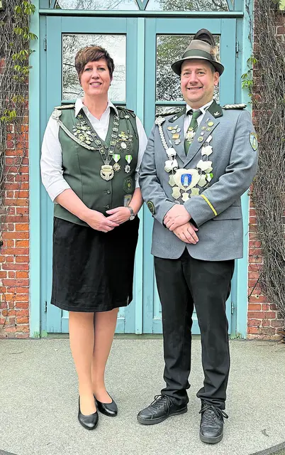 Königin Kerstin Bösch, König Torben Schröter | Foto: Schützenverein