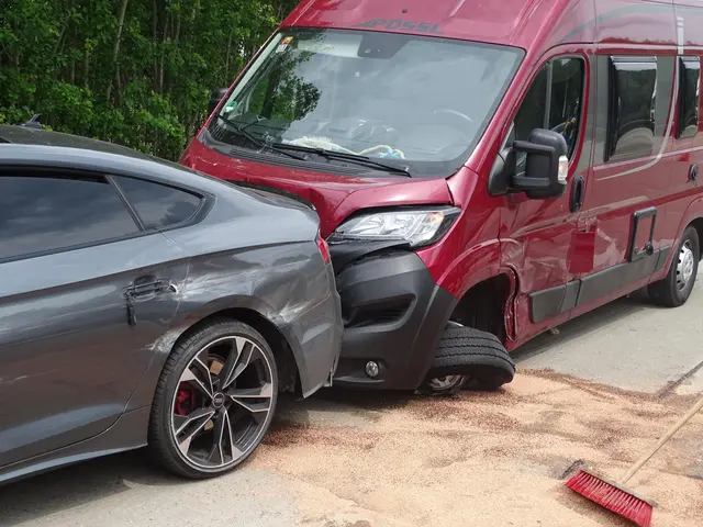 das Wohnmobil kollidierte mit dem Audi | Foto: Feuerwehr SG Hanstedt