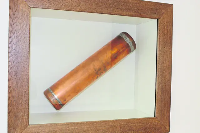 Die Zeitkapsel des Neubaus ist hinter Glas zu bewundern | Foto: sb