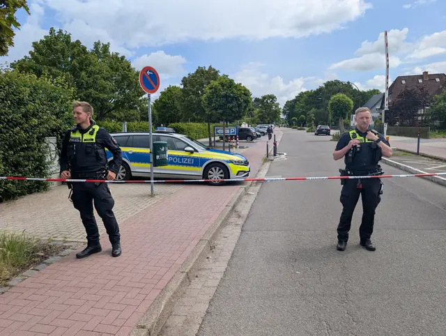 Das Gebiet um das Winsener Gymnasium wurde weiträumig abgesperrt | Foto: jf