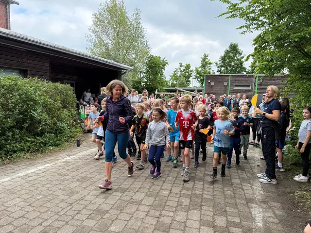 Die Kinder der Grundschule Pattensen sind für den guten Zweck gelaufen | Foto: Annika Böttcher