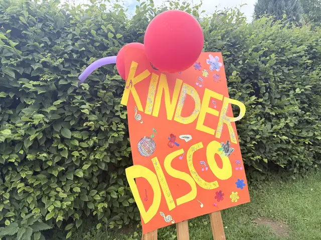 ..natürlich mit Musik aus den Siebzigern!  | Foto: Silke König 