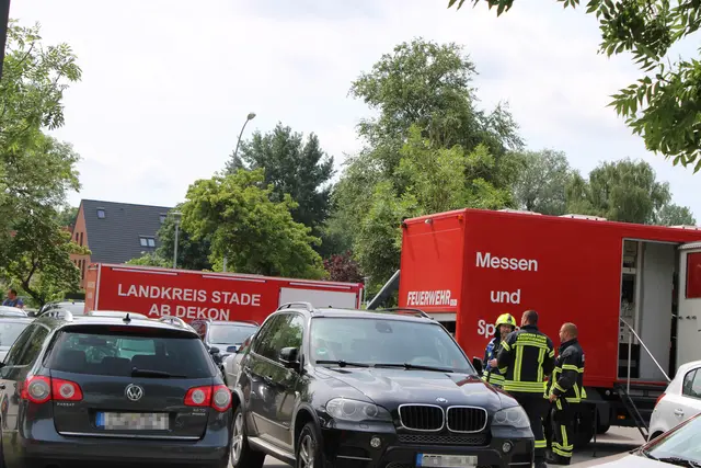 Auch die Kreisfeuerwehr war mit Spezialkräften vor Ort | Foto: Stefan Braun/Feuerwehr Stade