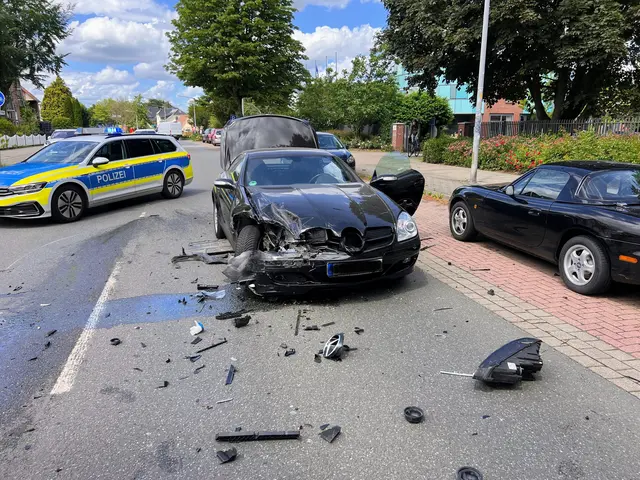 Vorfahrtsverstoß führt zu Kollision im
Einmündungsbereich - Harburger Straße zeitweise voll gesperrt | Foto: Polizeiinspektion Stade