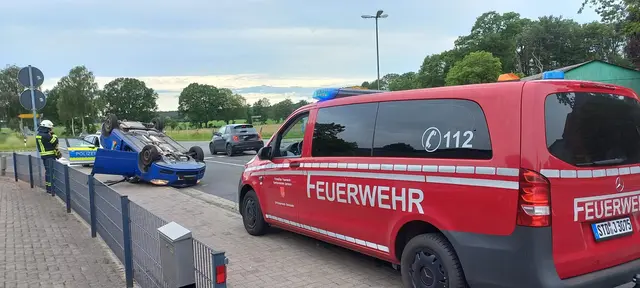Die Unfallstelle auf der Kreuzung in Revenahe | Foto: Frank Höper/Feuerwehren SG Apensen 